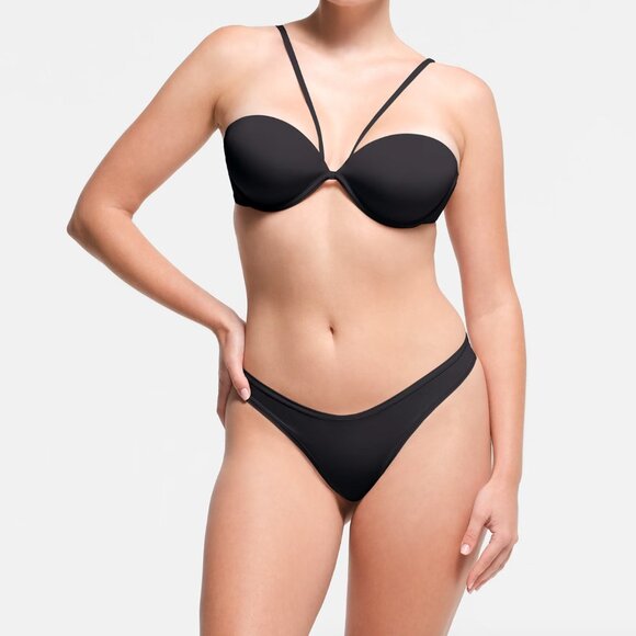 SKIMS MULTI-WAY BRA - Picture 3 of 6